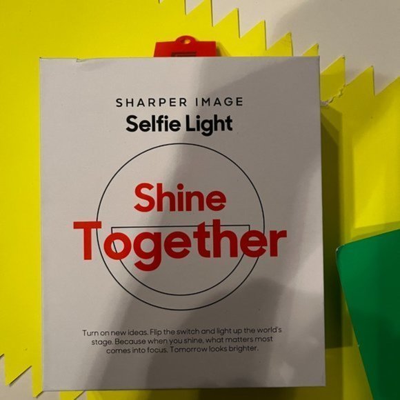 Selfie light by Sharper Image Selfie Light – “Shine Together” (accessory /new) - Picture 7 of 13